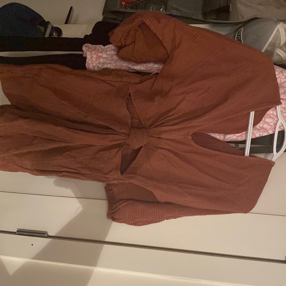 Free people brown cut out romper mid sleeves with pockets. - Picture 1 of 7